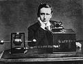 Clicca sull'immagine per ingrandirla. 

Nome:   Marconi 22 anni con la cassettina nera.jpg 
Visite: 345 
Dimensione: 285.4 KB 
ID: 95112